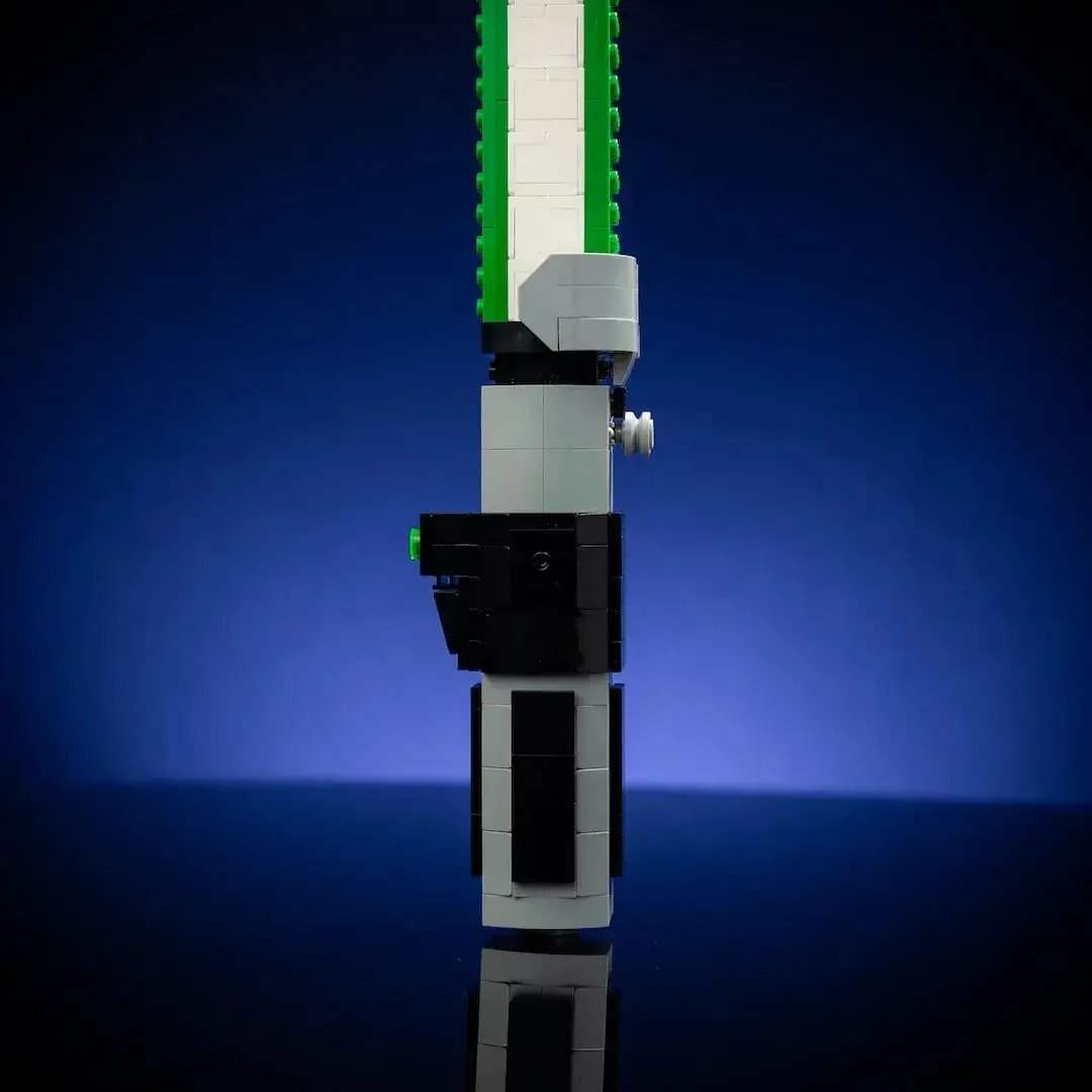 Life-Size LEGO Saber Replica With Bright Glow And Playable - ToylandEU
