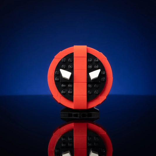Deadpool Mini Build Collectible With Easy Display Stand - ToylandEU