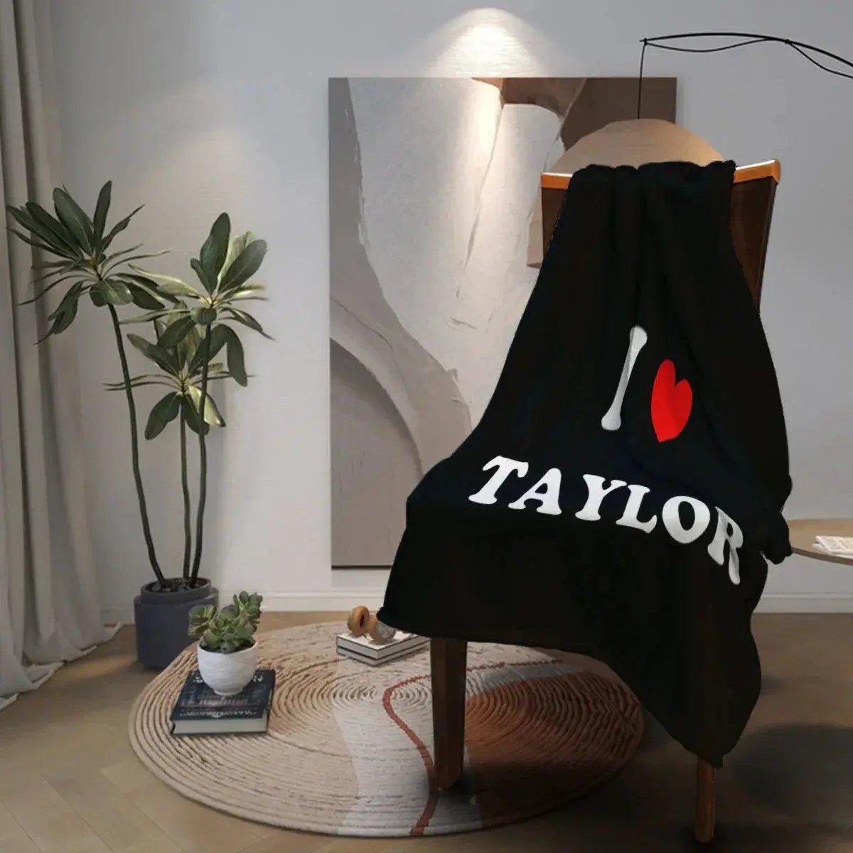  Taylor Swift I Love Heart Taylor Throw Blanket -  ToylandEU™