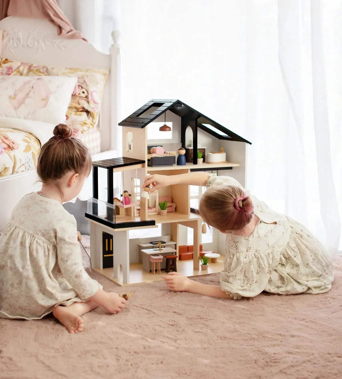 Tiny Land® Sweetwood Edge Dollhouse - ToylandEU