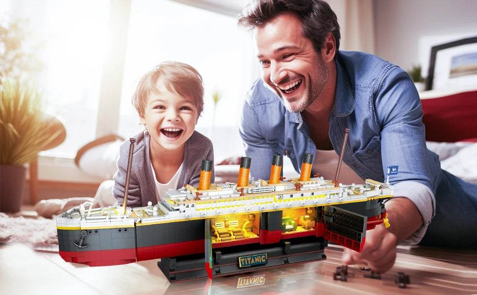 Titanic Building Set with LED-2 in 1 Mini Block Model - ToylandEU