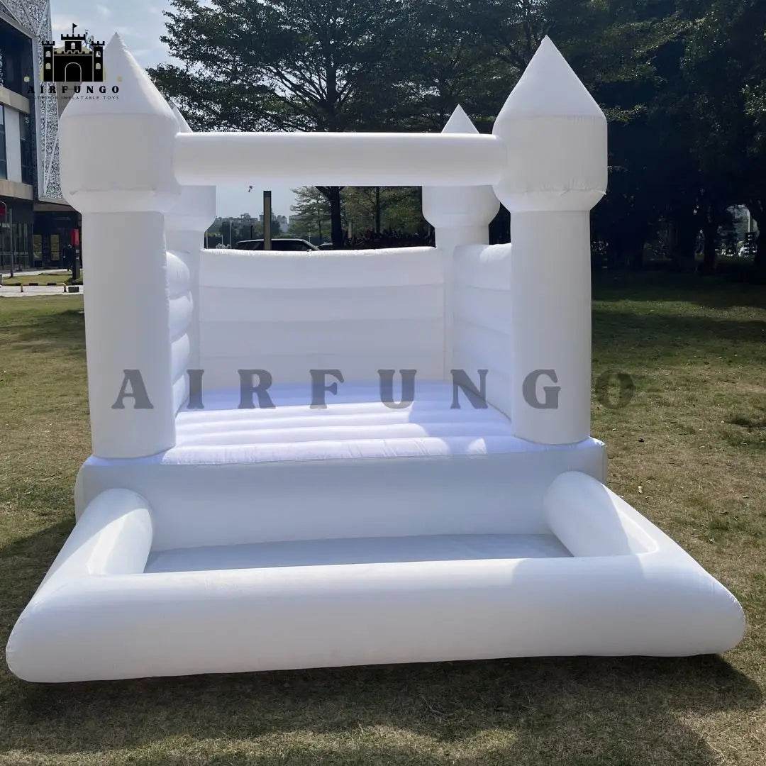 10x8ft Toddlers Party Inflatable White Bounce House With Slide - ToylandEU