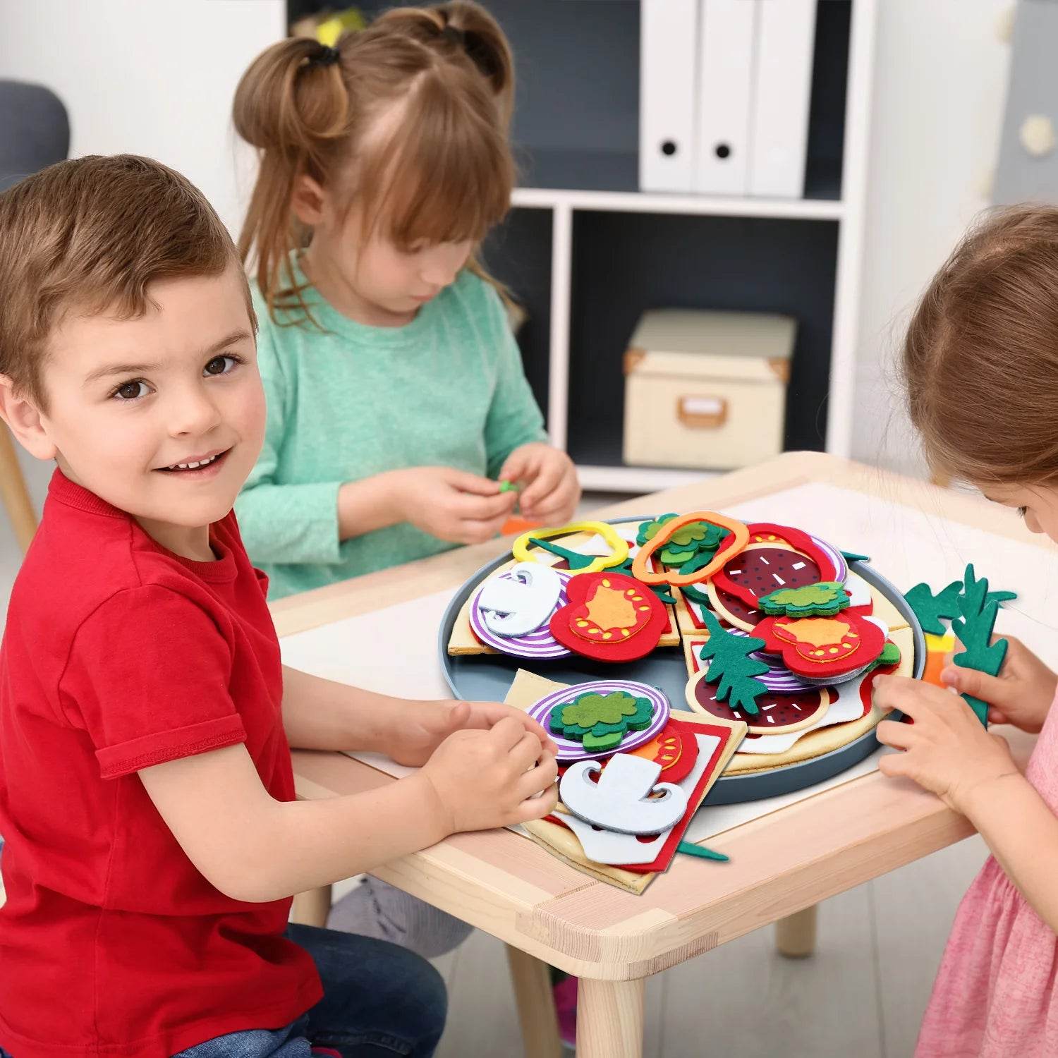 Educational Montessori Pizza Puzzle Set with Removable Toppings for Toddlers and Kids Ages 3 to 6 - ToylandEU