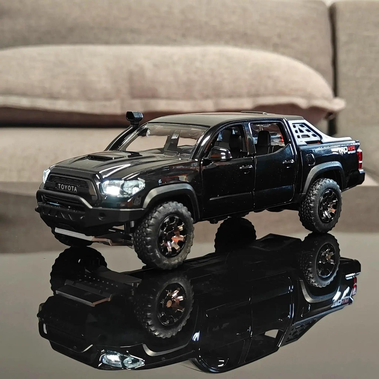  Toyota Tacoma Diecast Alloy Model 1 To 32 Sound Light -  ToylandEU™