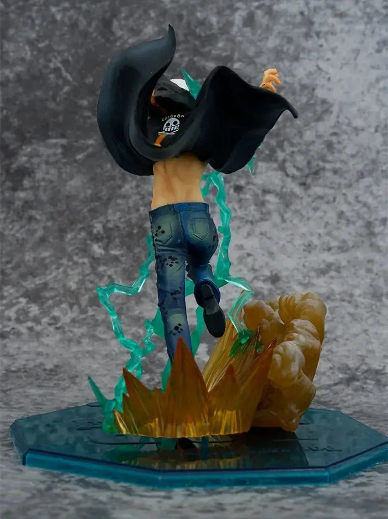 One Piece Trafalgar Law Anime Figure PVC 17cm Highly Detailed - ToylandEU