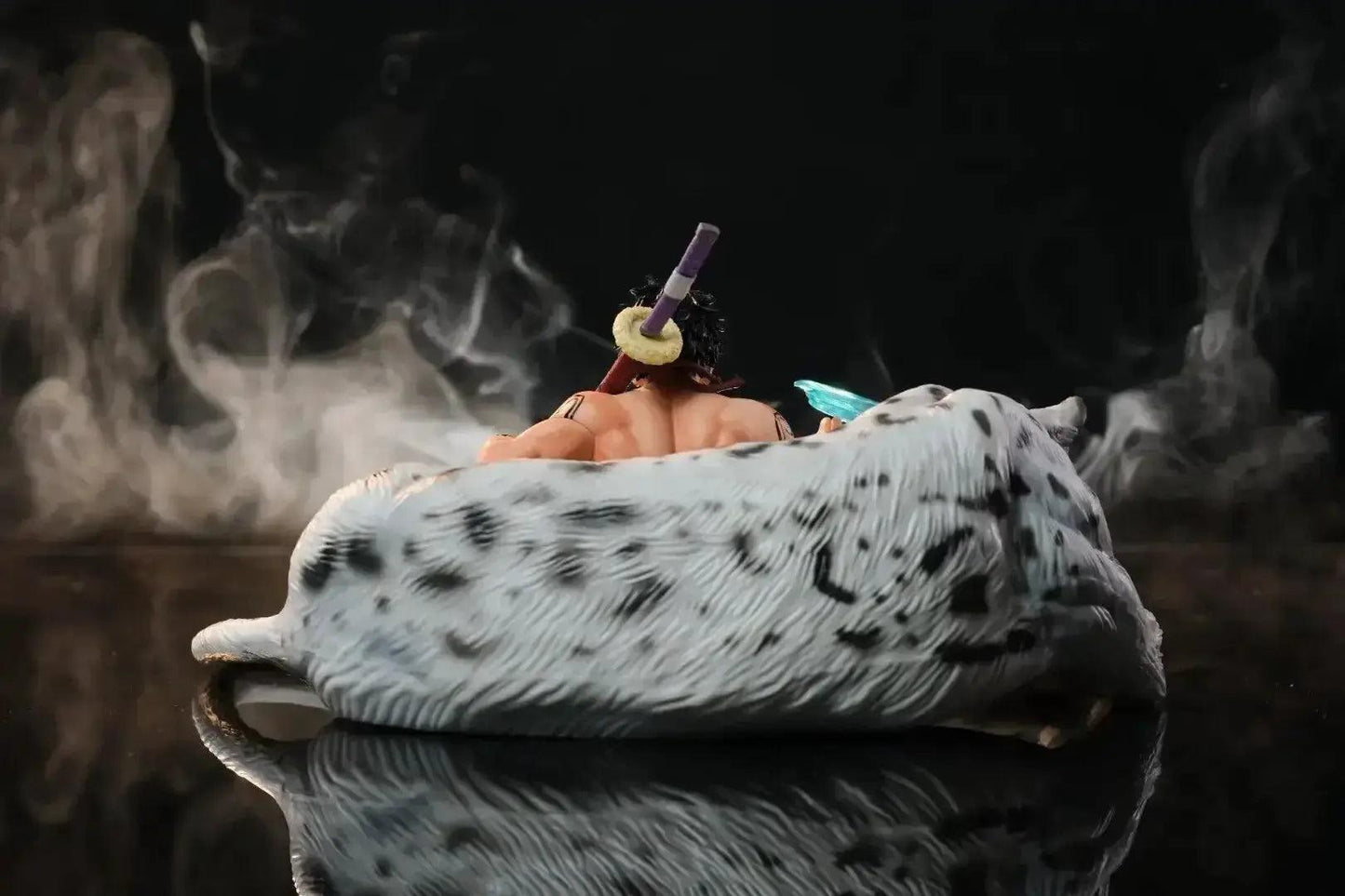  Trafalgar Law Snow Leopard Figure One Piece Collectible -  ToylandEU™