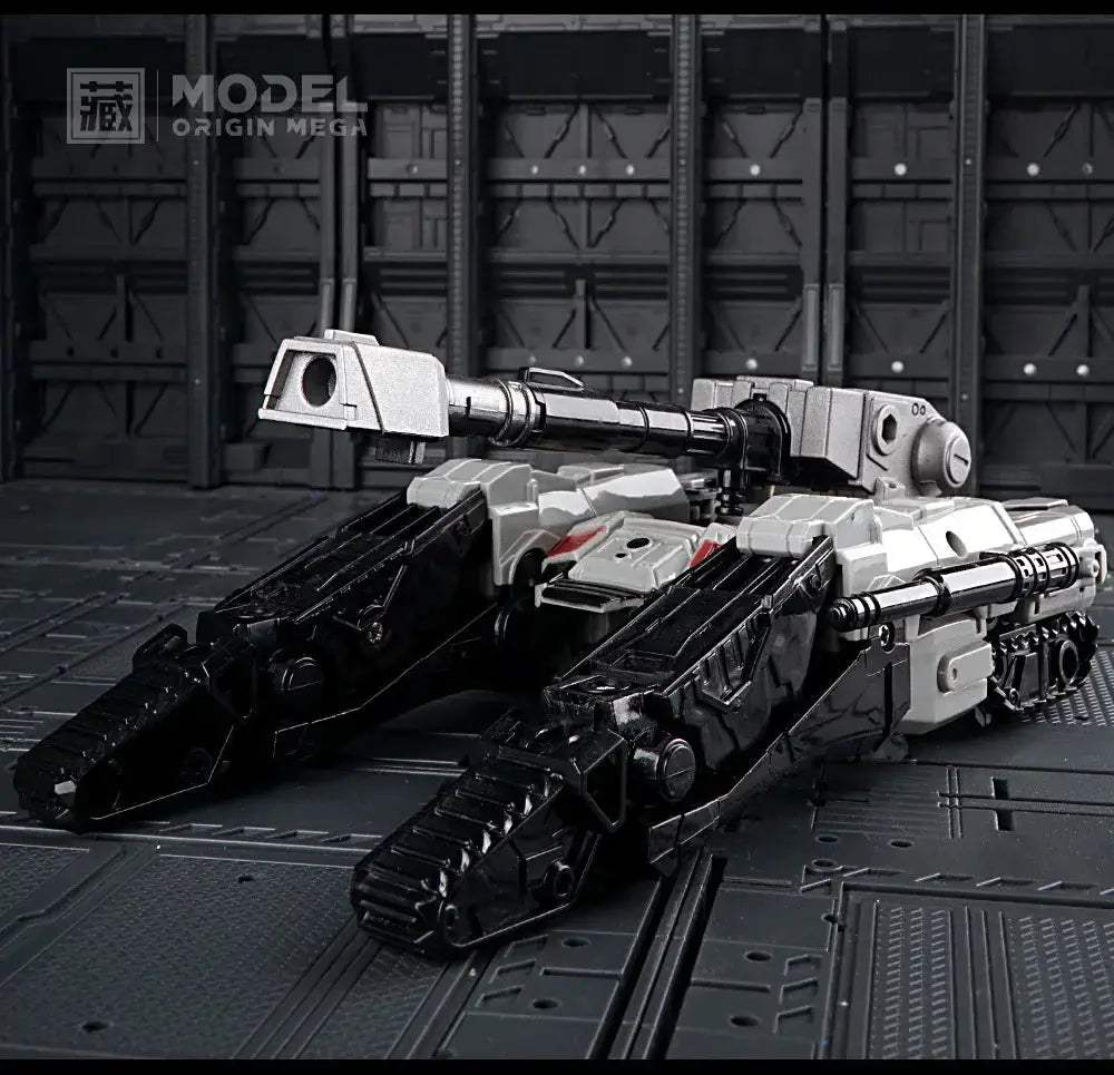 Transforming Megatron Action Figure Movable Decepticon Collectible - ToylandEU