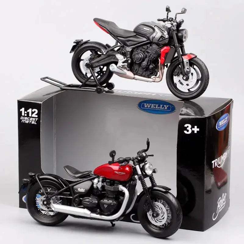 Triumph Bonneville Bobber Diecast Motorcycle Model One Twelfth Scale - ToylandEU