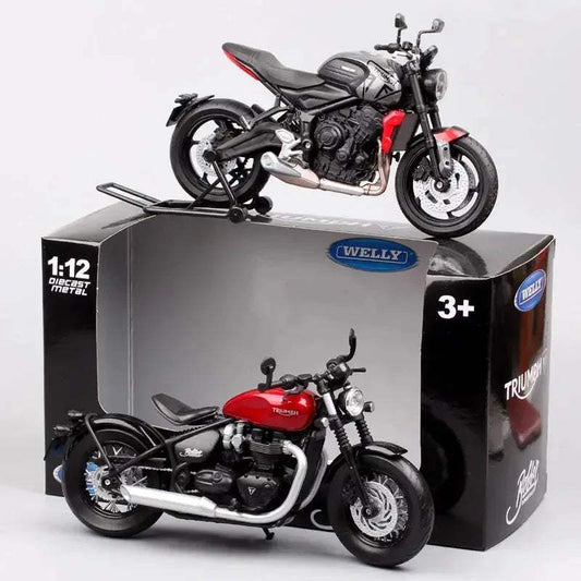 Triumph Bonneville Bobber Diecast Motorcycle Model One Twelfth Scale - ToylandEU