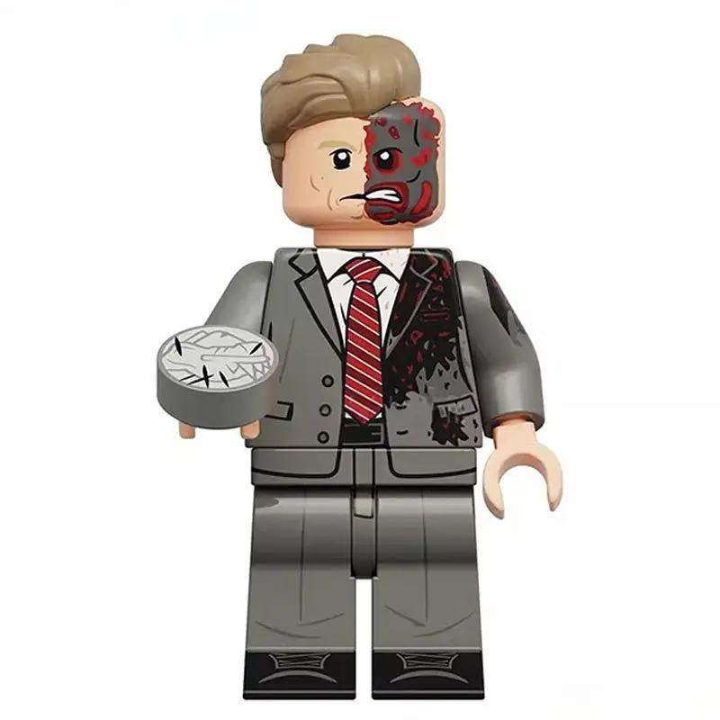  Two-Face Lego Minifigure Dual Personality Detail -  ToylandEU™
