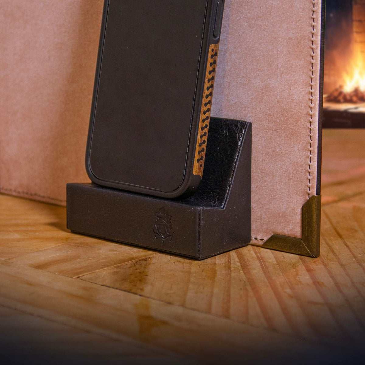Magnetic Phone Holder | Game Master Screen | TTRPG Sessions
