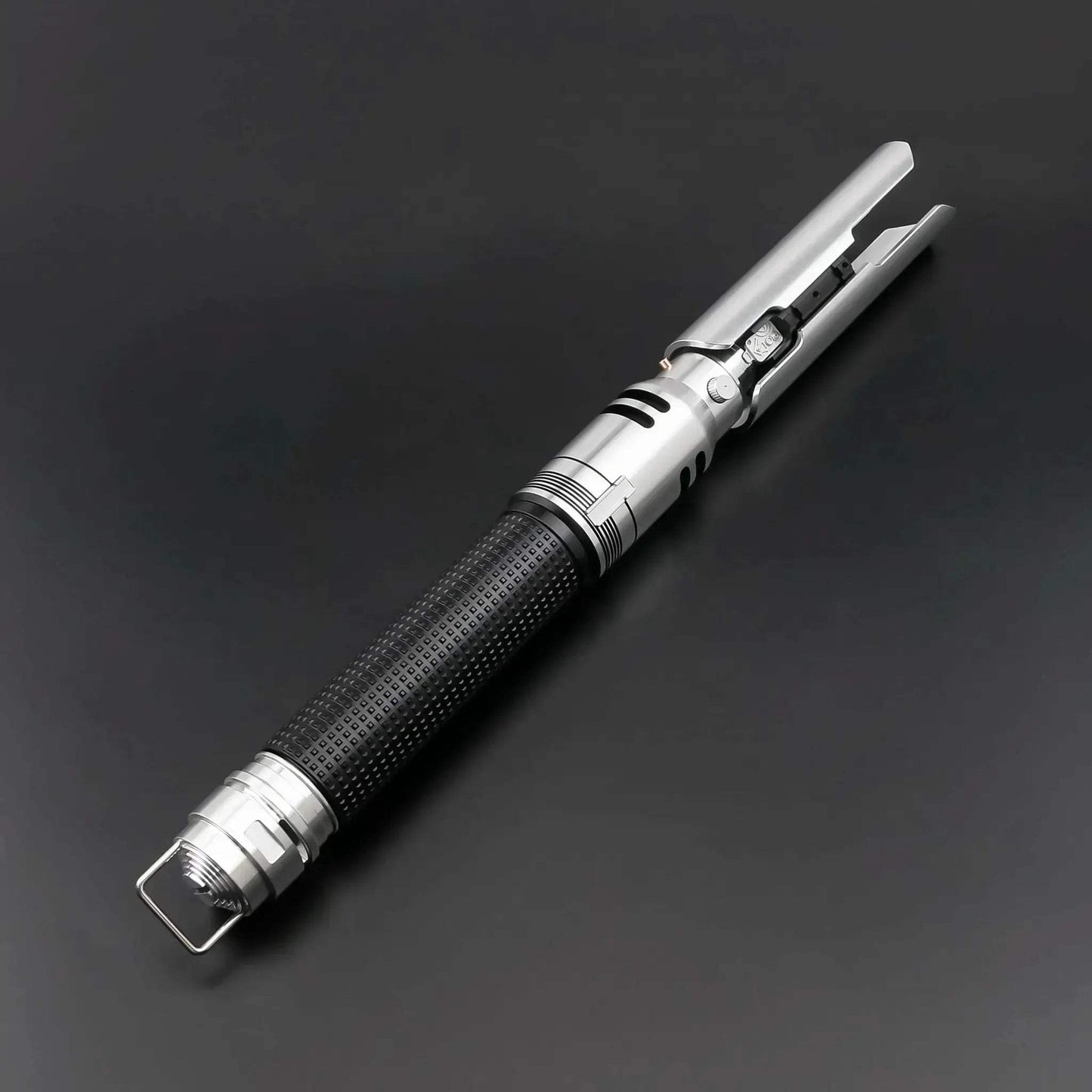 USB Rechargeable RGB Lightsaber With Metal Hilt For Cosplay - ToylandEU