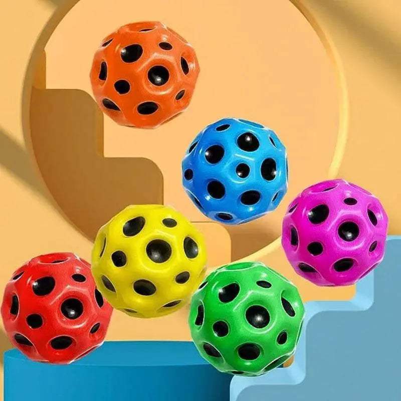  Ultimate Moon-Shaped Bouncy Ball - Stress Relief Toy for Dogs & Fun -  ToylandEU™