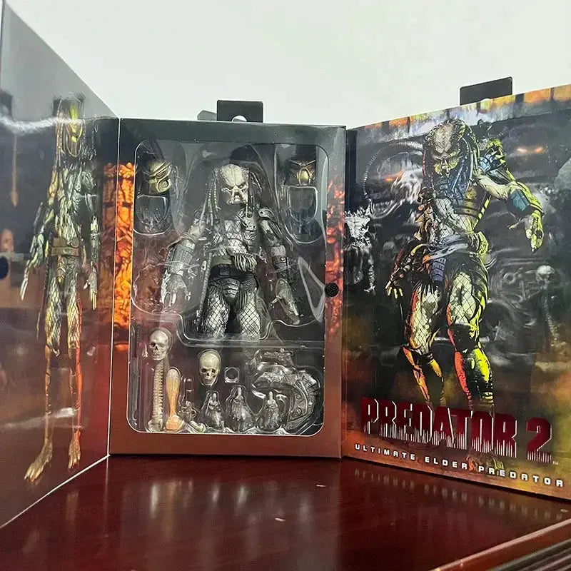 Ultimate NECA Elder Predator Action Figure With Articulated Joints - ToylandEU