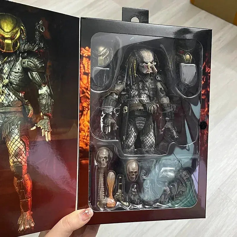 Ultimate NECA Elder Predator Action Figure With Articulated Joints - ToylandEU