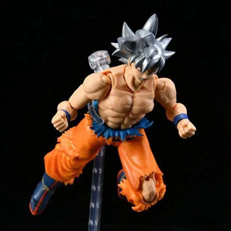 Ultra Instinct Goku PVC Figure 16cm With White Hair - ToylandEU