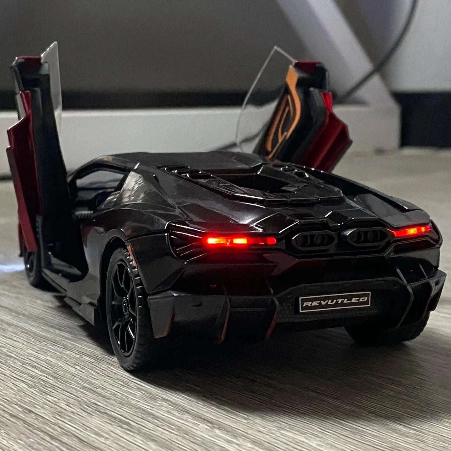  Ultra Realistic Diecast Car 1 24 Scale Model Toyland EU -  ToylandEU™