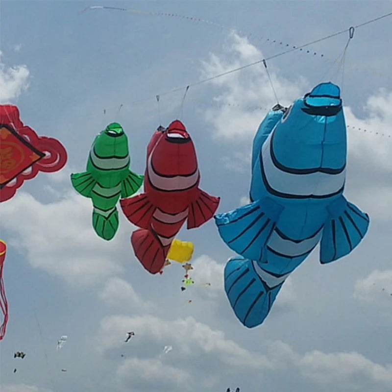Vibrant 3D Clownfish Kite - Eye-Catching Outdoor Flying Adventure - ToylandEU