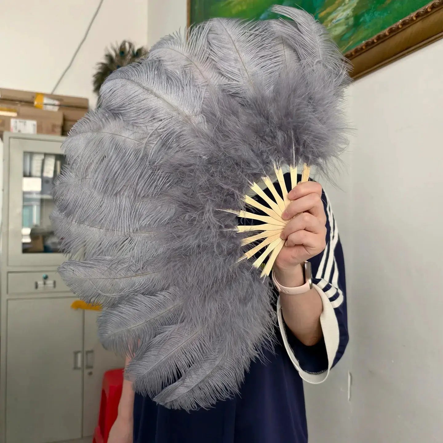 Vibrant Red Ostrich Feather Handheld Fan For Runway Shows - ToylandEU