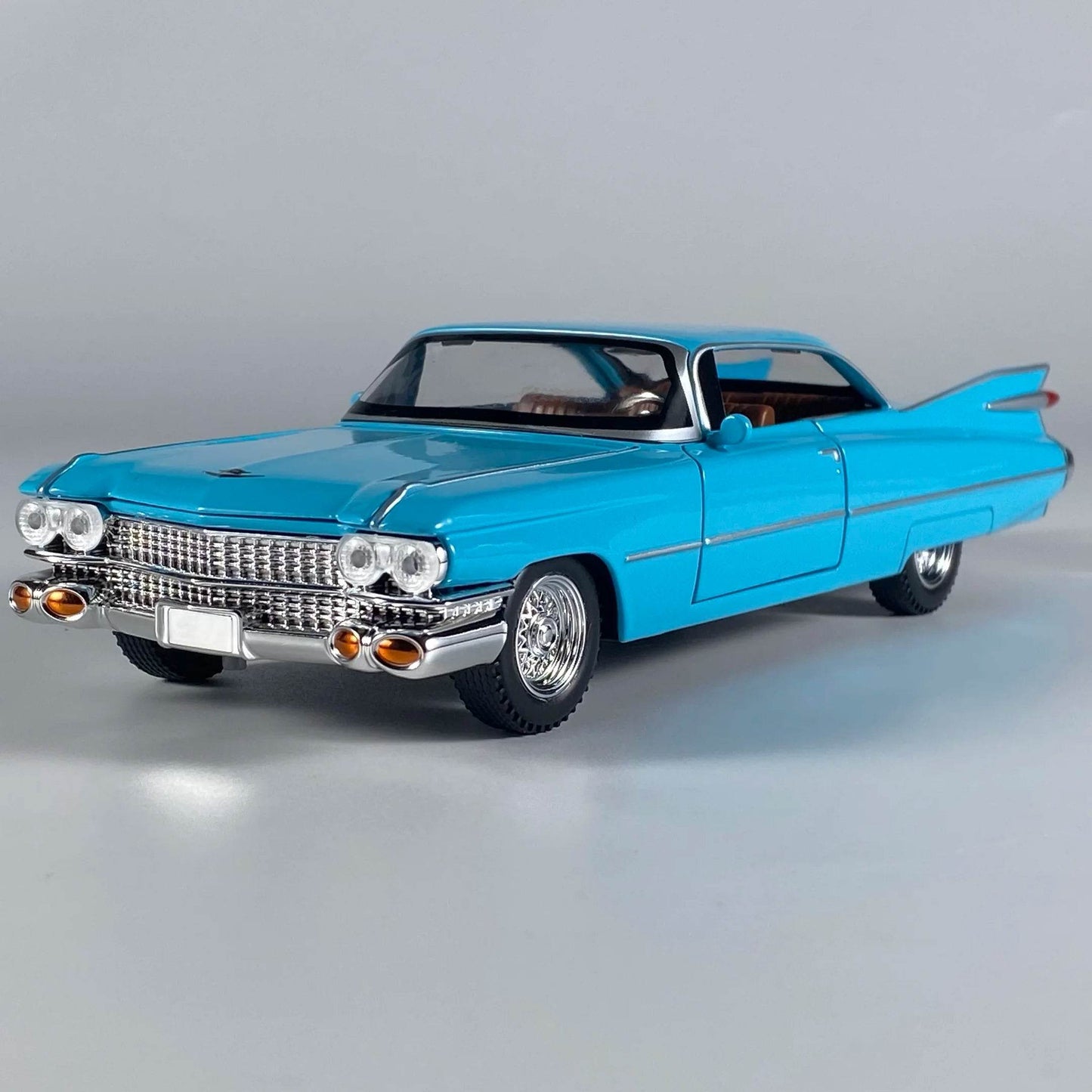 Vintage Diecast Car With Sound And Light For Collectors - ToylandEU