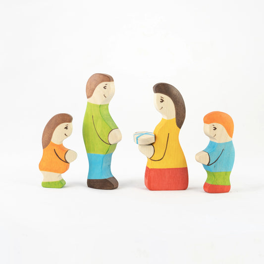 Waldorf Wooden Farm Family Set Hand Carved and Painted - ToylandEU