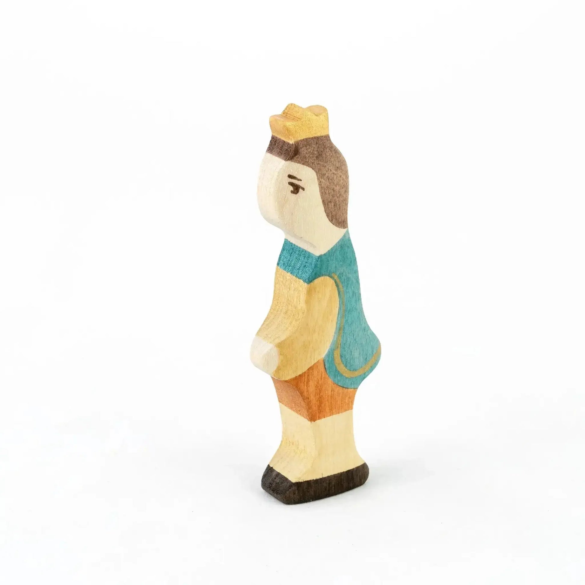 Waldorf Wooden Prince and Princess Figures Handcrafted for Imaginative Play - ToylandEU