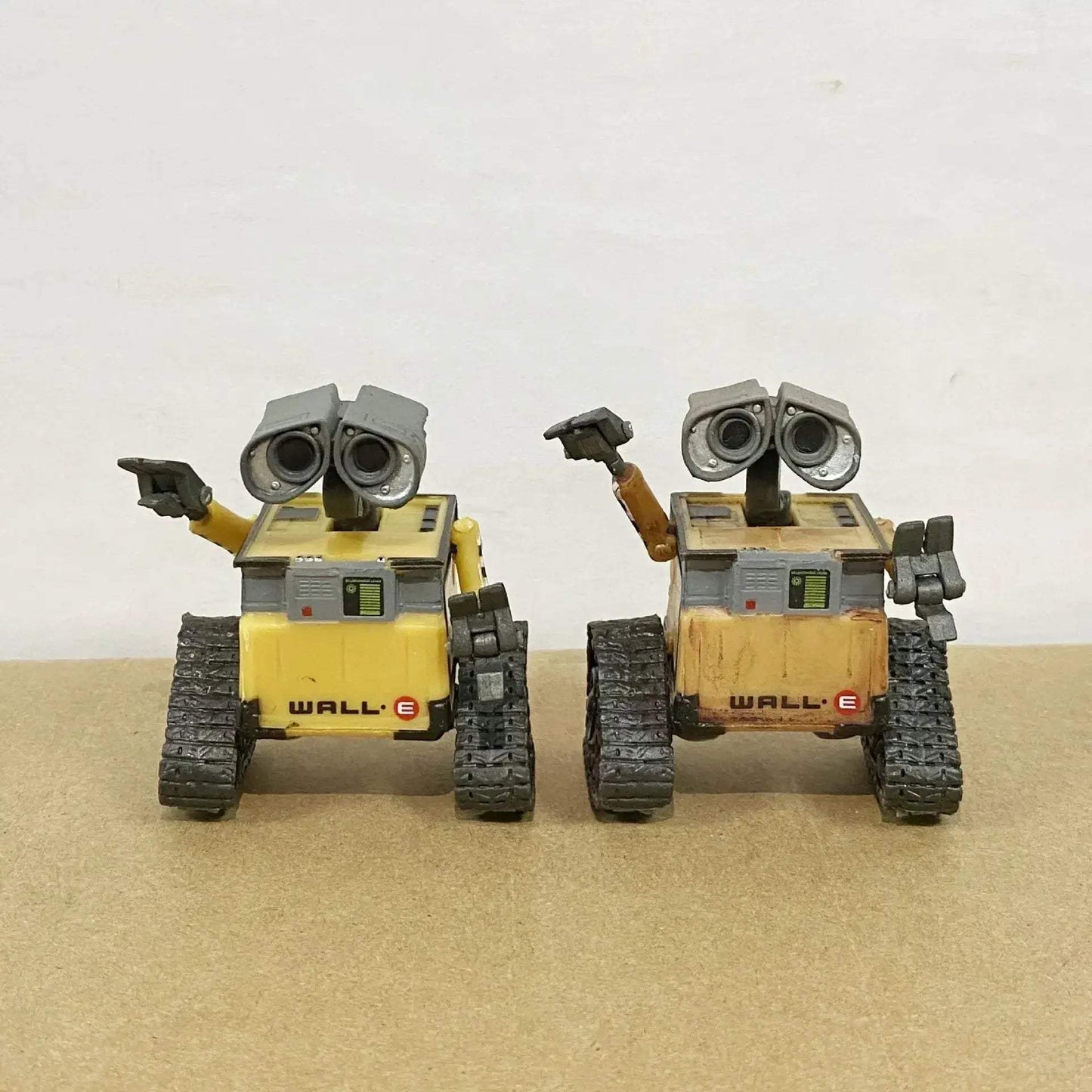 Wall-E Eve Durable PVC Action Figures Collection Gift 6cm 10cm - ToylandEU