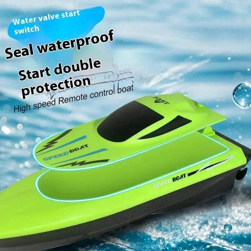 Waterproof RC Boat for Kids Fast Remote Control Boat Racer - ToylandEU