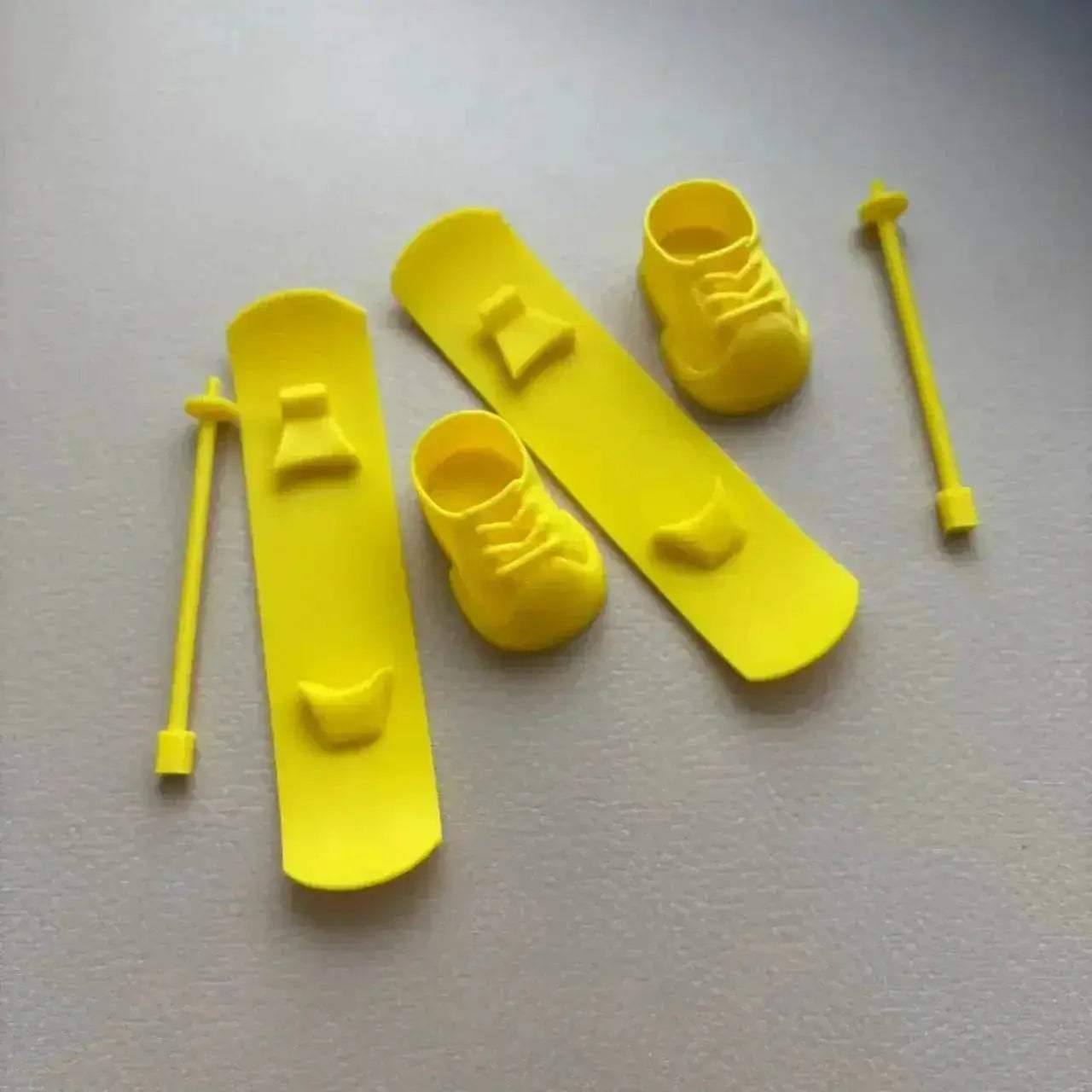  Cozy 17cm Doll Accessories Ski Snowboard Toyland EU -  ToylandEU™