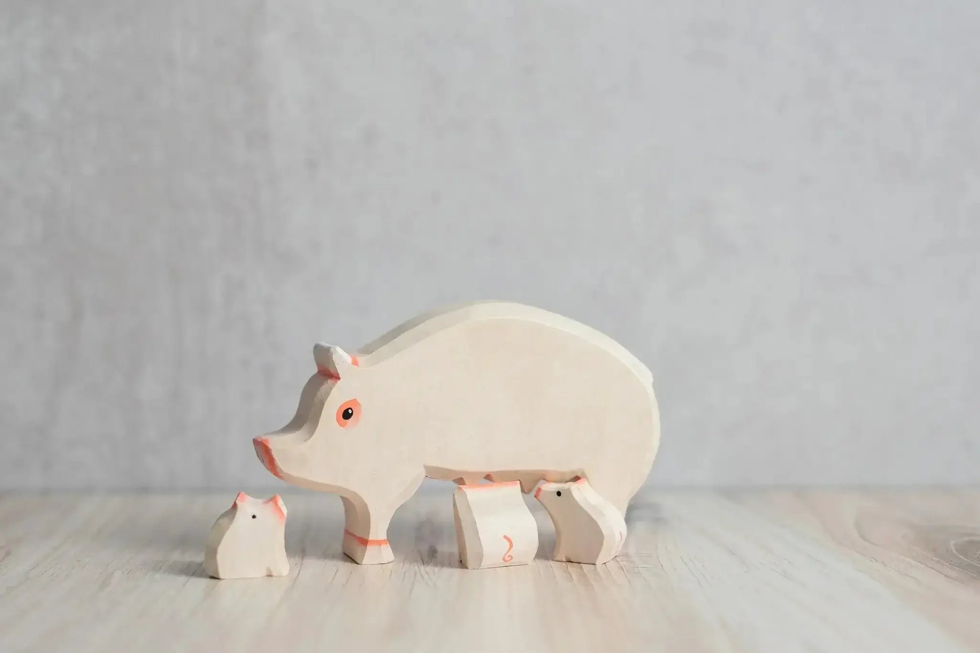 Hand Carved Wooden Pig With Three Piglets Puzzle Set - ToylandEU
