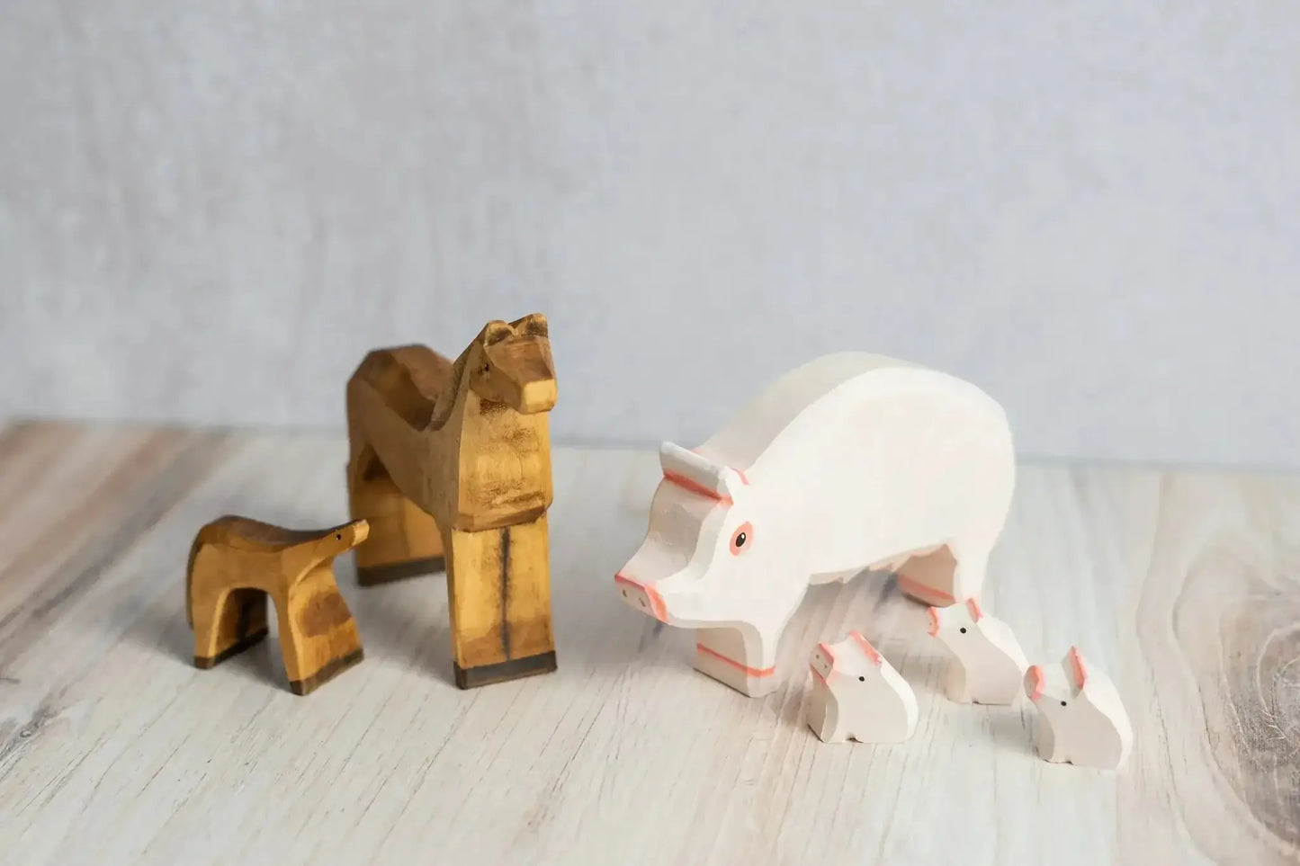 Hand Carved Wooden Pig With Three Piglets Puzzle Set - ToylandEU