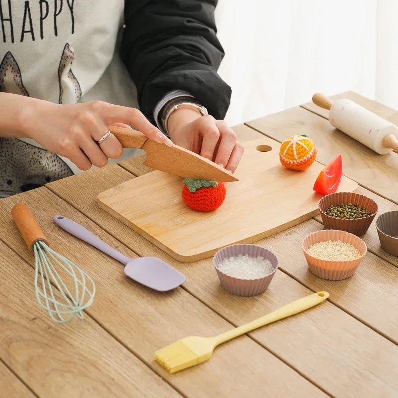 Wooden 1 To 6 Scale Kitchen Toys Set For Kids With Cutting Board And Apron Unisex Pretend Play Cooking Set - ToylandEU