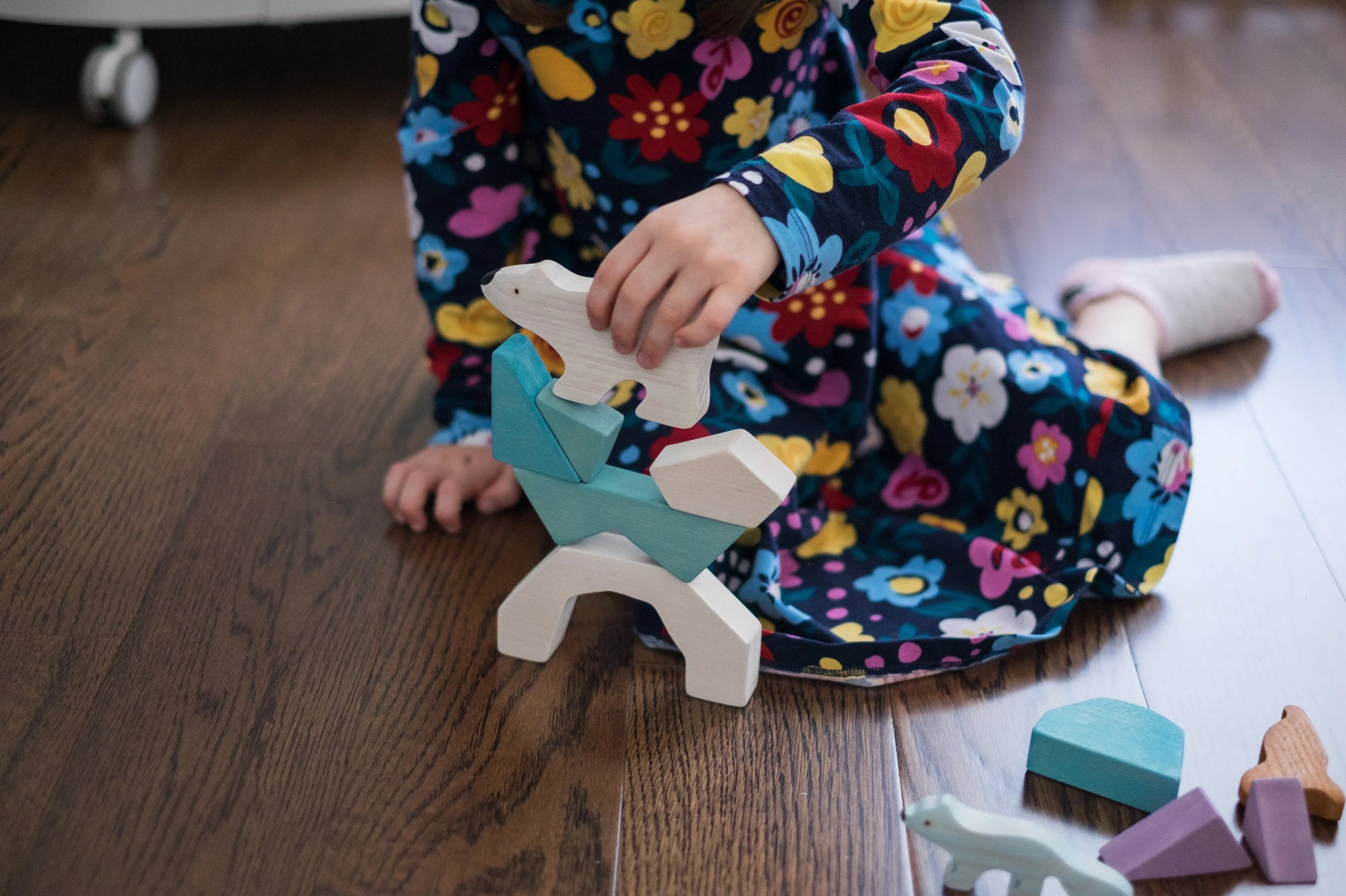 Wooden Arctic Animals Set Hand Painted Waldorf Toys - ToylandEU