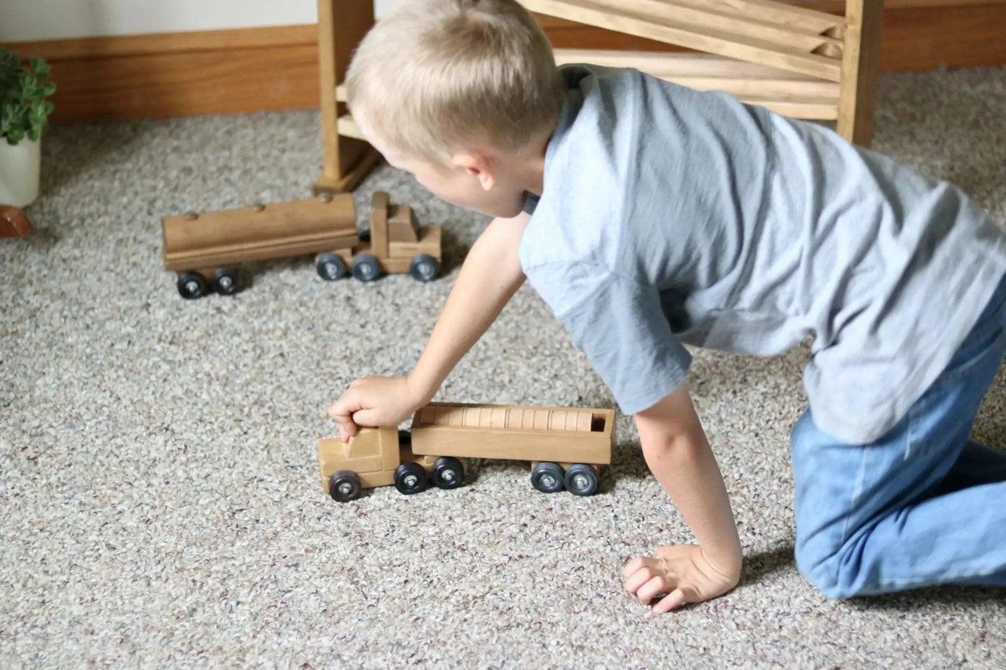  Wooden Barrel Truck Toy Removable Barrels And Axles -  ToylandEU™