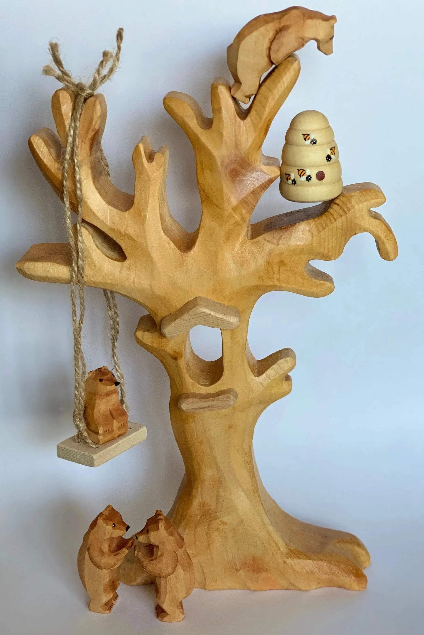 Wooden Beehive Figurine Toy for Imaginative Educational Play - ToylandEU