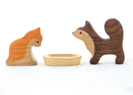 Wooden Cat And Dog Figurines Safe For Little Hands - ToylandEU
