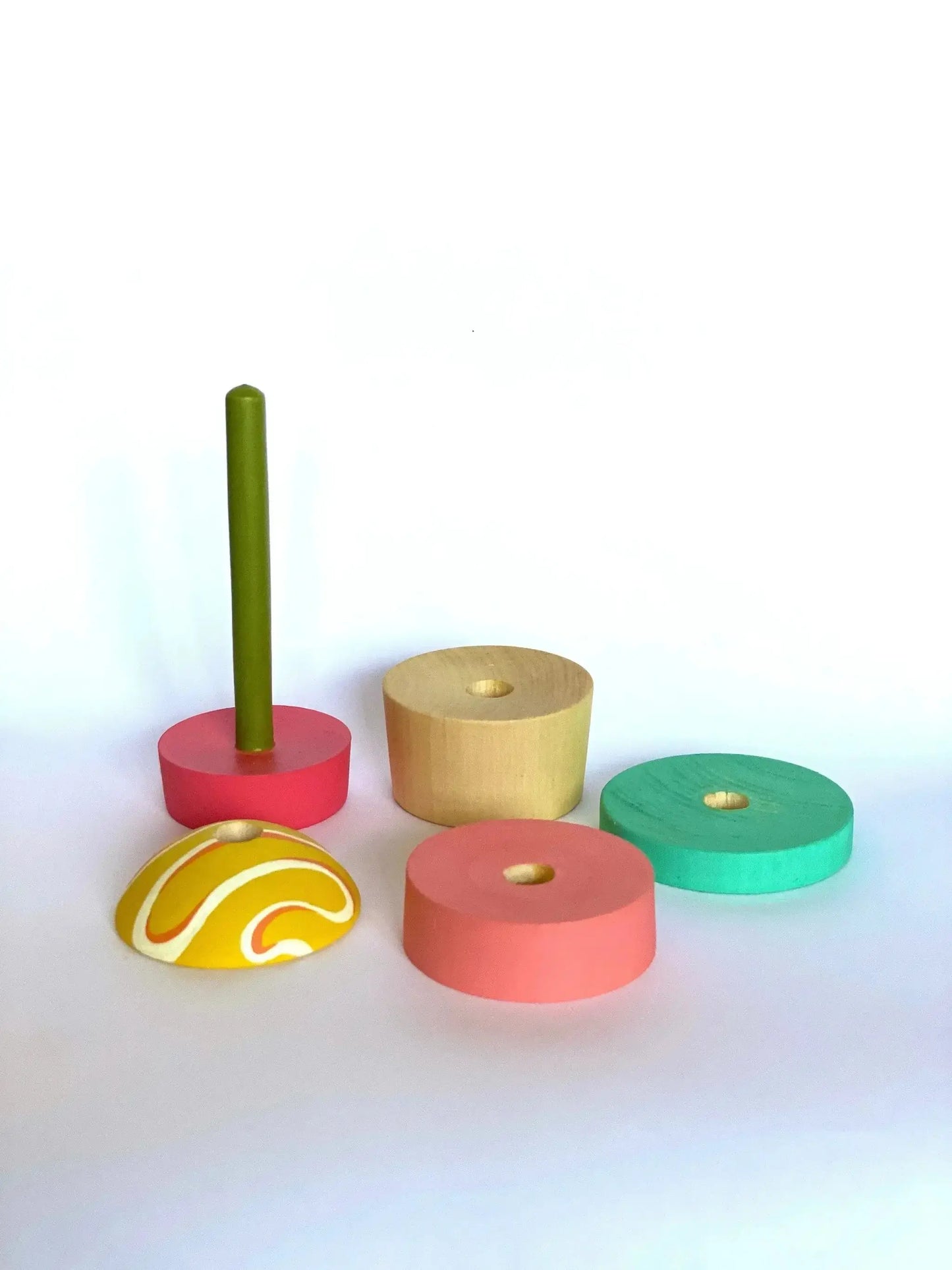 Wooden Cup Toy Puzzle for Pretend Play and Imaginative Discovery - ToylandEU