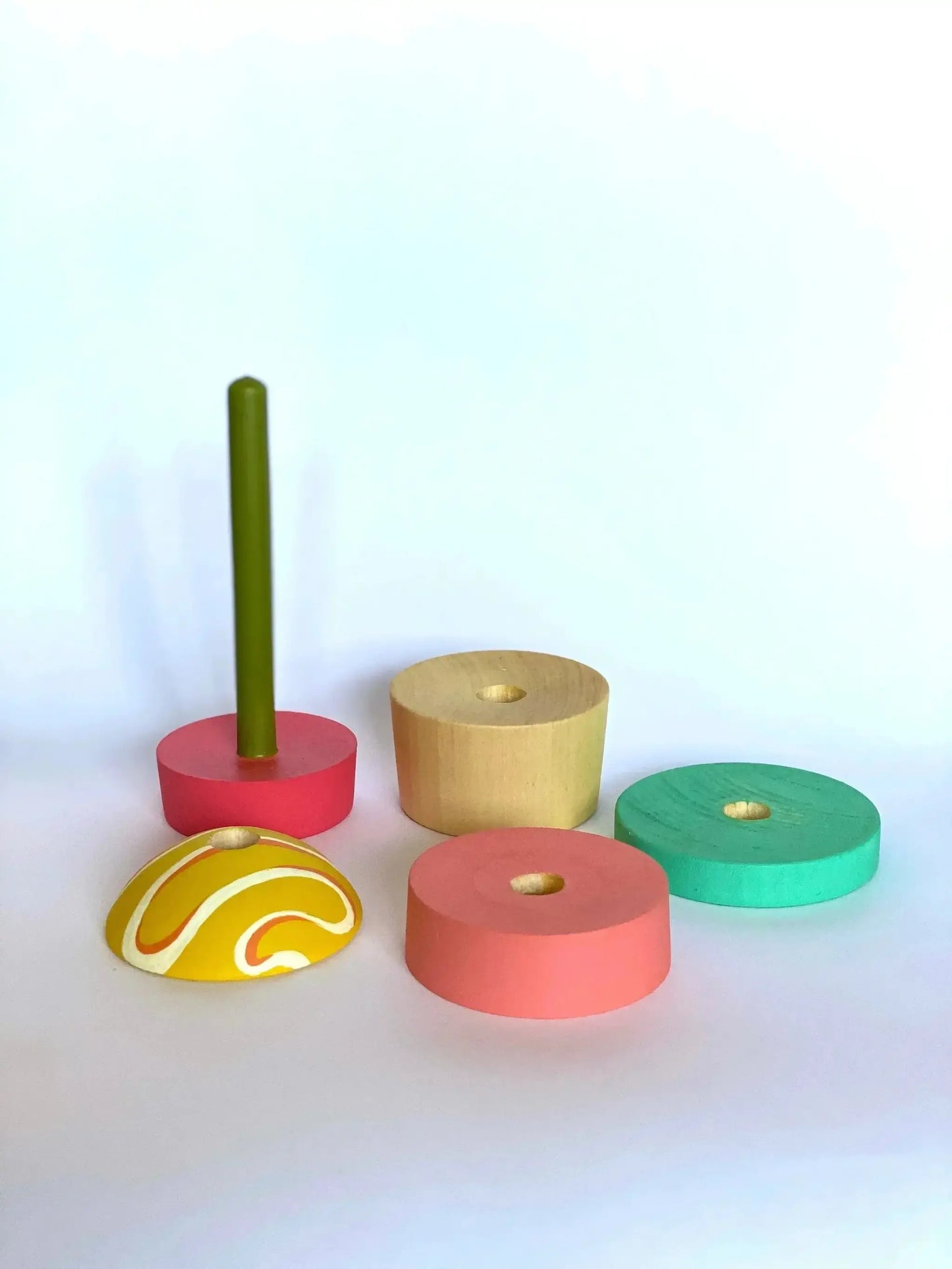 Wooden Cup Toy Puzzle for Pretend Play and Imaginative Discovery - ToylandEU