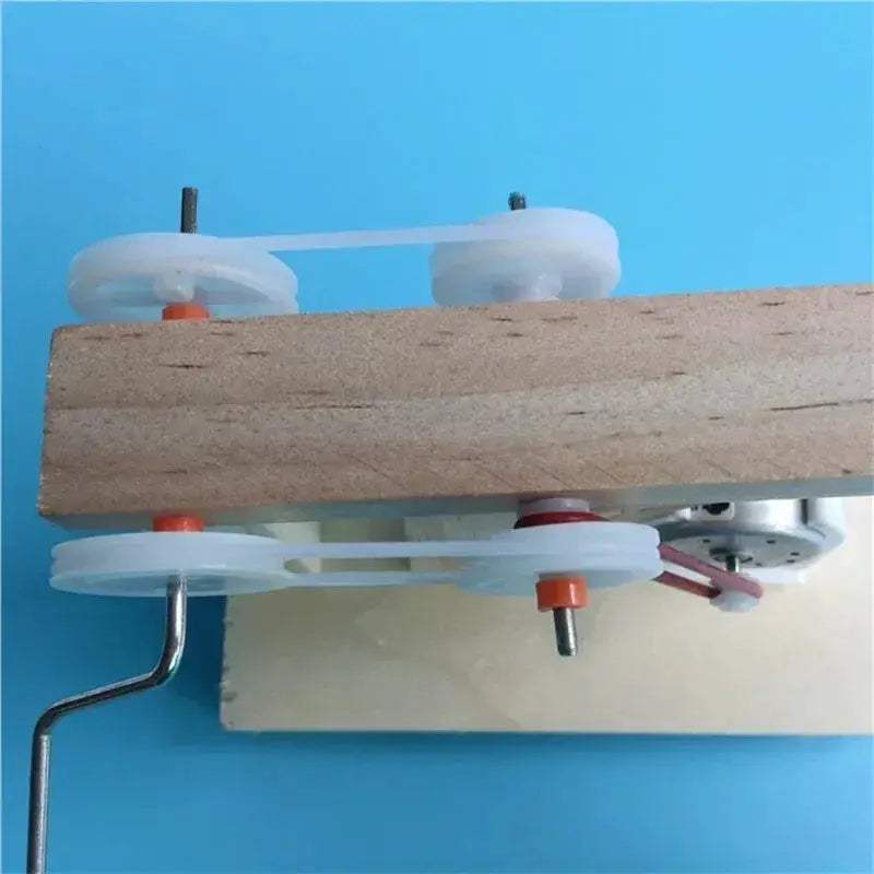 Wooden DIY Hand Crank Generator Kit For STEM Education - ToylandEU