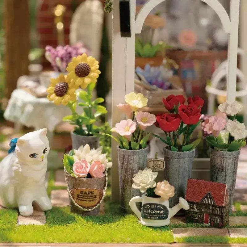 Wooden Dollhouse Kit With Realistic Furniture Puzzle - ToylandEU