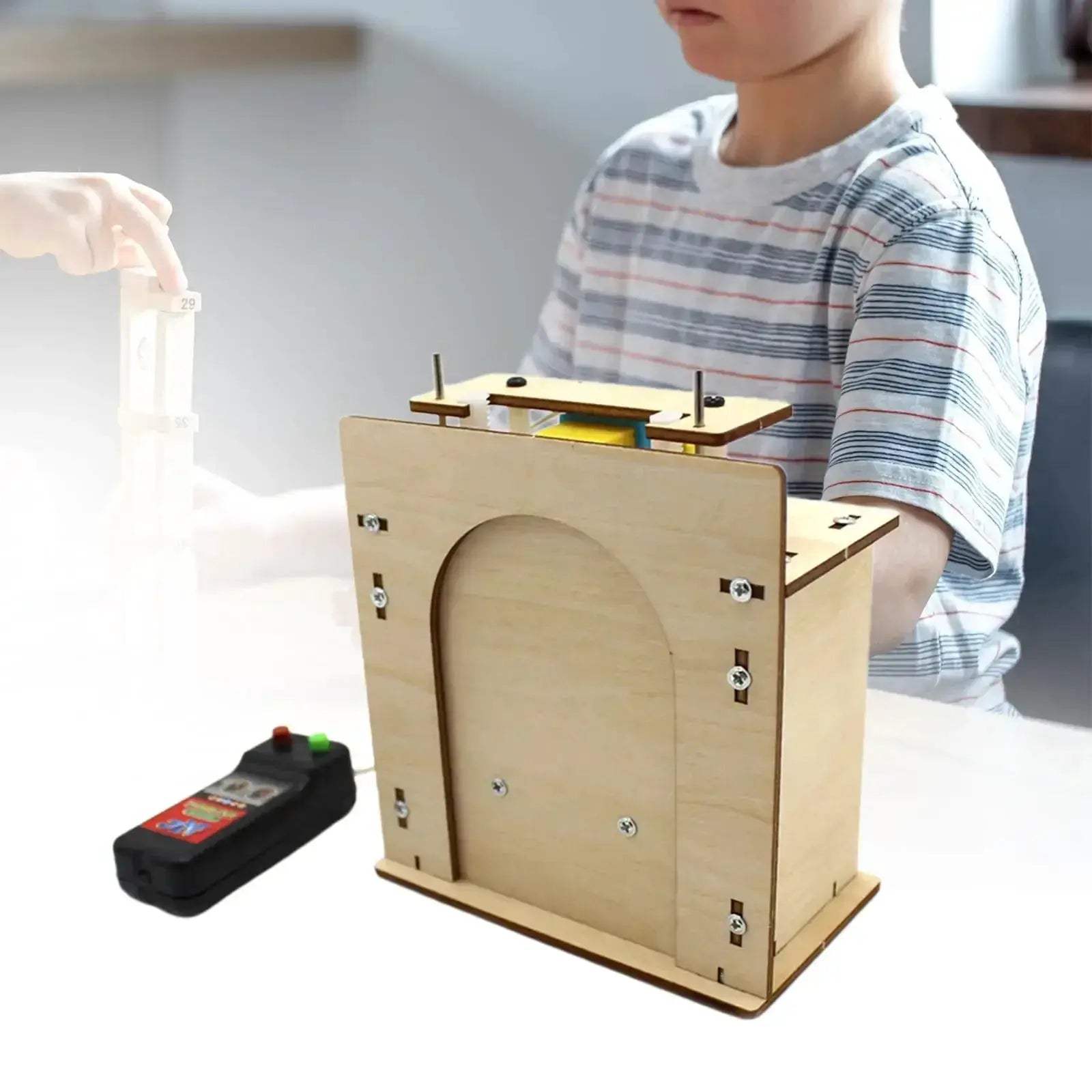 Wooden Elevator Door Kit For Science Education And Engineering Fun - ToylandEU