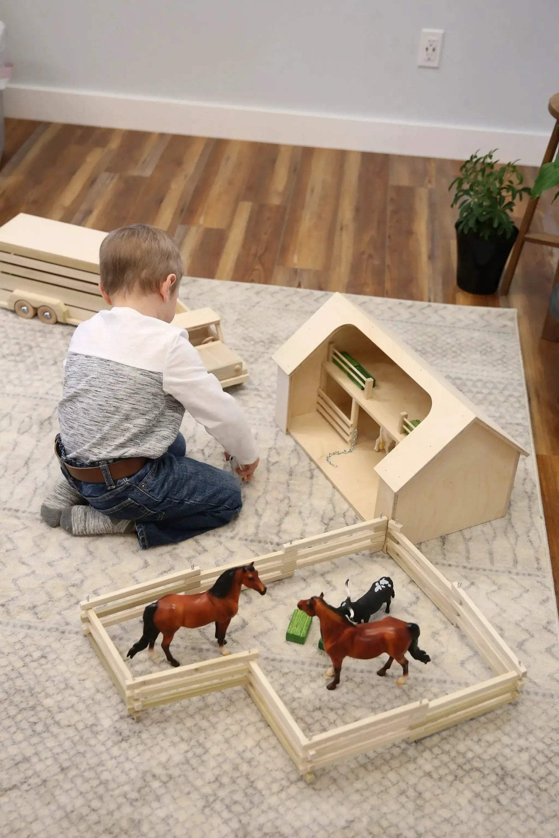 Wooden Folding Corral Fence Toy, Amish-Made, Unfinished Wood - ToylandEU