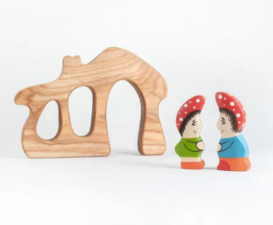 Wooden Gnome House Set With Gnomes For Imaginative Play - ToylandEU