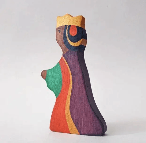  Wooden King and Queen Figures Waldorf Handcrafted Set -  ToylandEU™