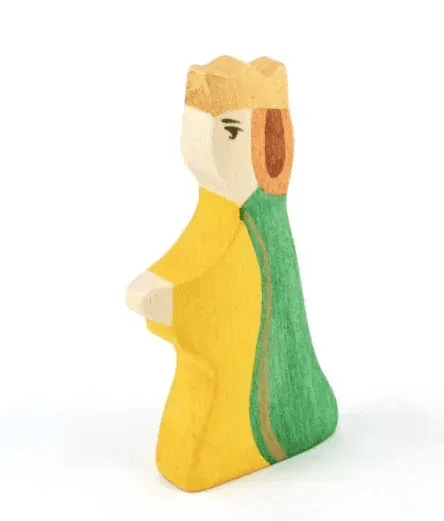 Wooden King and Queen Figures for Imaginative Play - ToylandEU