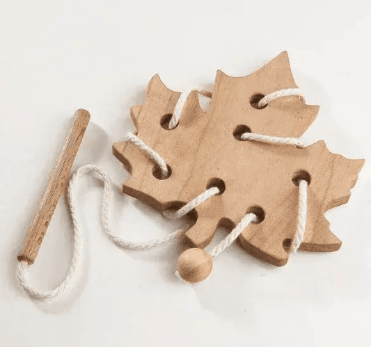  Wooden Lacing Toy Maple Leaf Handmade Fine Motor -  ToylandEU™