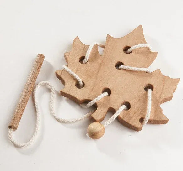 Wooden Maple Leaf Lacing Toy For Fine Motor Skills - ToylandEU