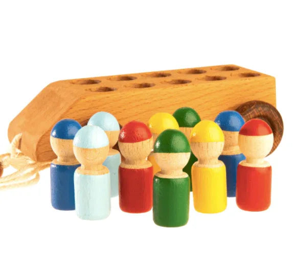 Wooden Pull Along Car With Removable Colorful Pegs - ToylandEU