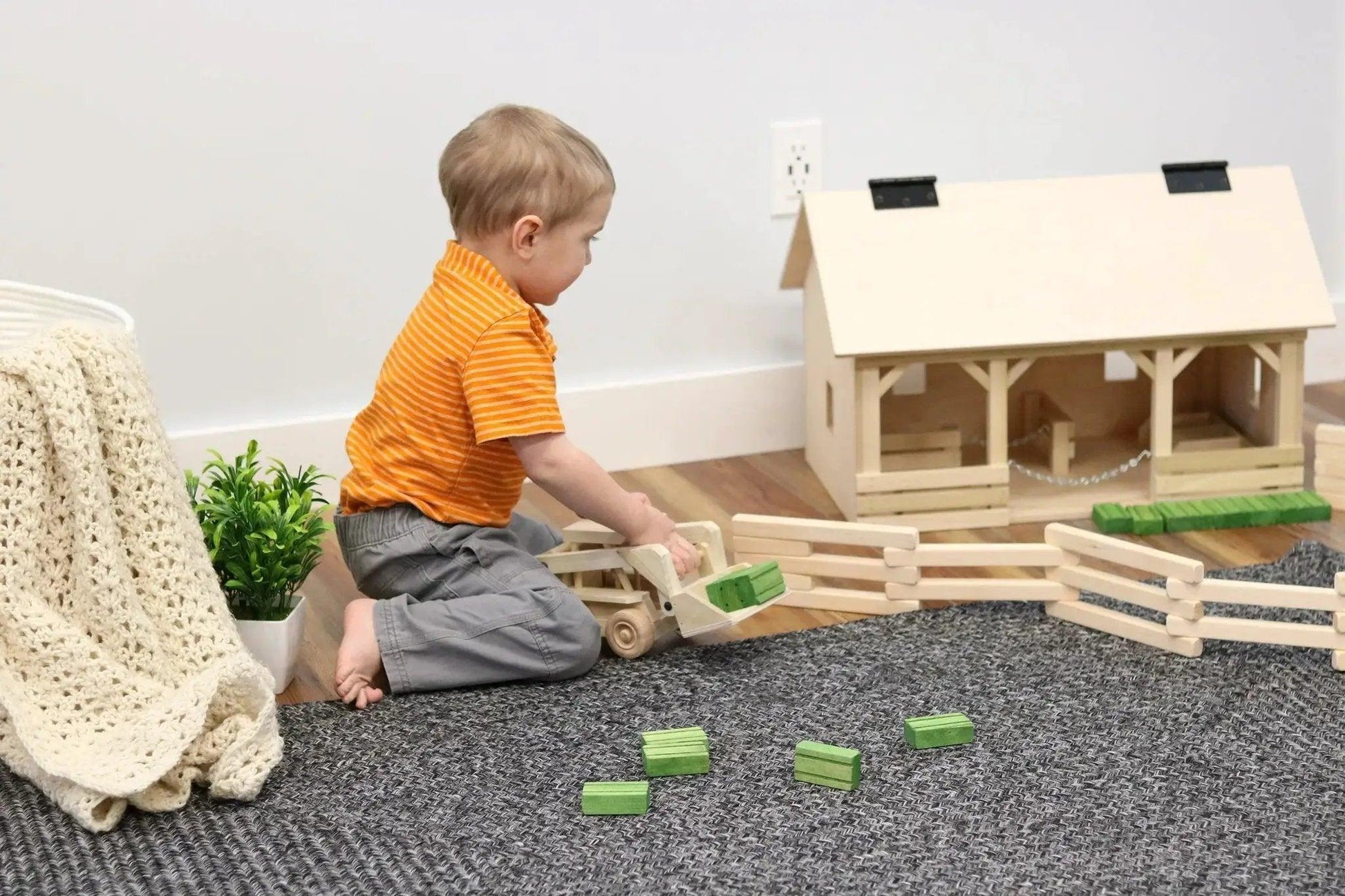  Wooden Skid Steer Toy Movable Bucket Amish Crafted -  ToylandEU™