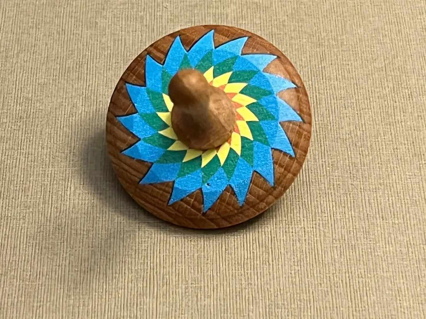 Ancient Wooden Spinning Top Toy With Balanced Inertia - ToylandEU
